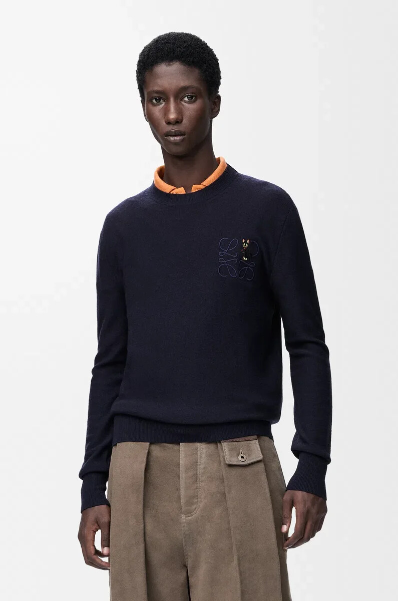 sweater in wool dark navy blue