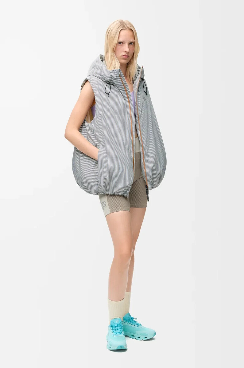 puffer vest in technical shell beigeblue