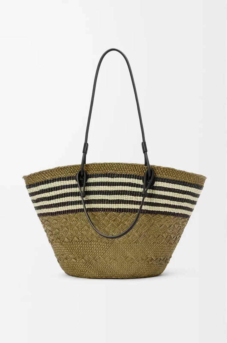 medium anagram basket in iraca palm and calfskin dark khakiblack