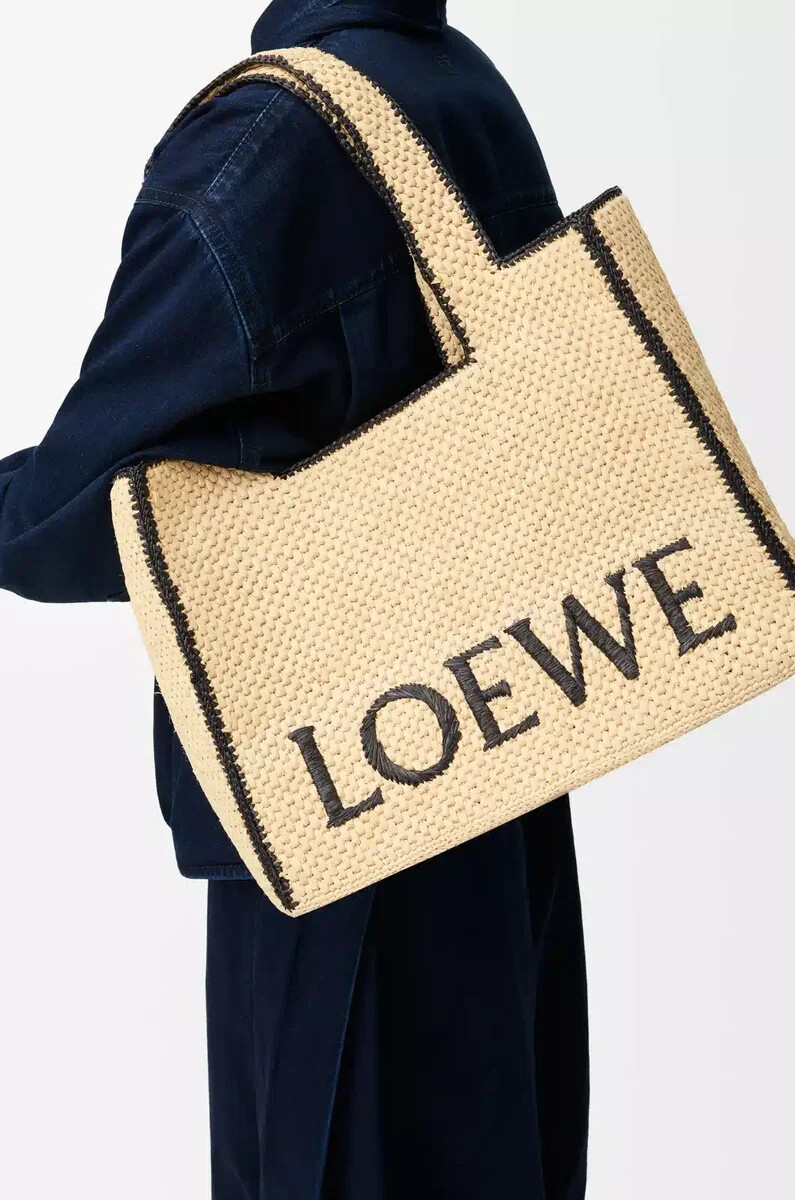 large loewe font tote in raffia natural