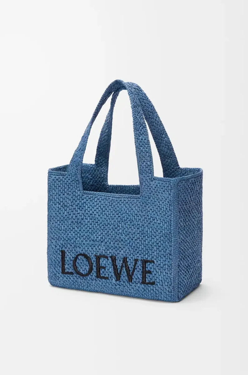medium loewe font tote in raffia light blue