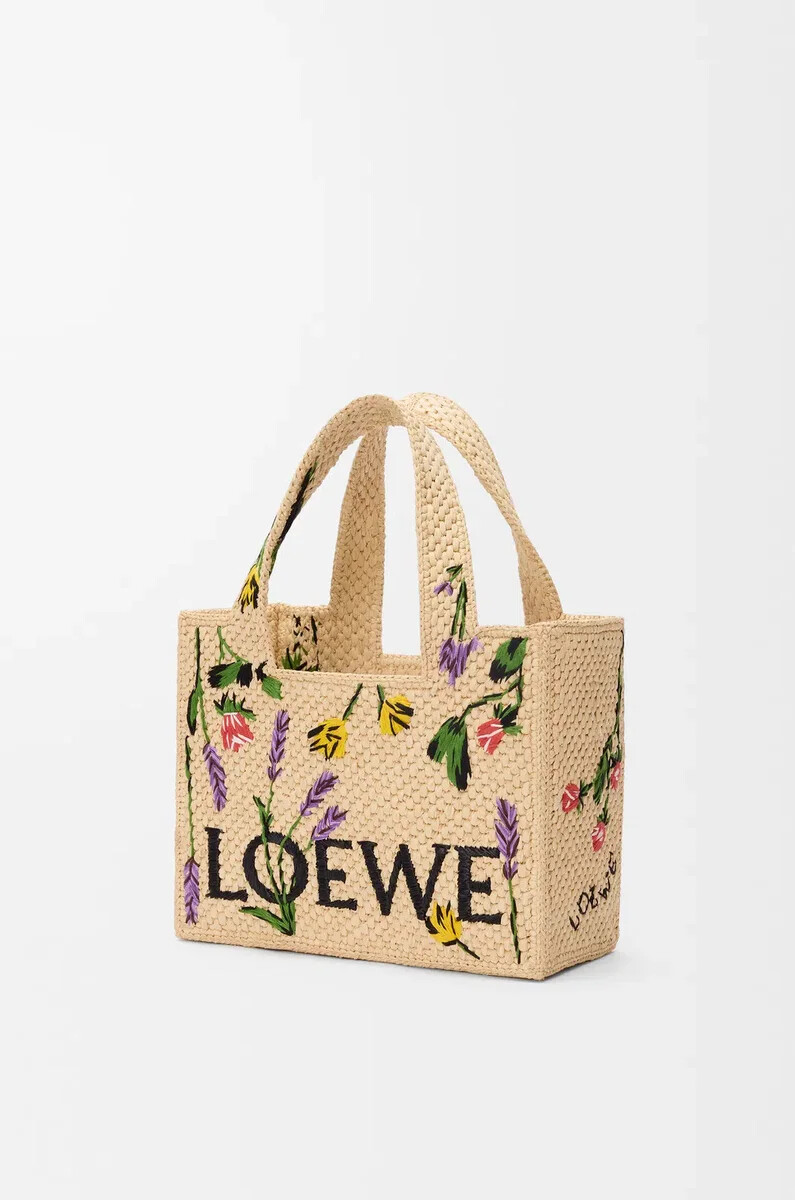 small loewe font tote in raffia natural