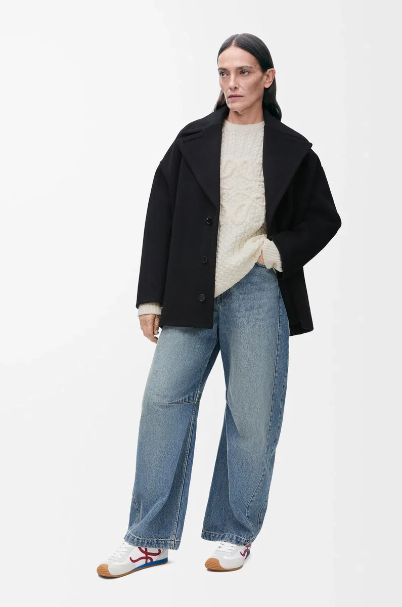 short coat in wool black