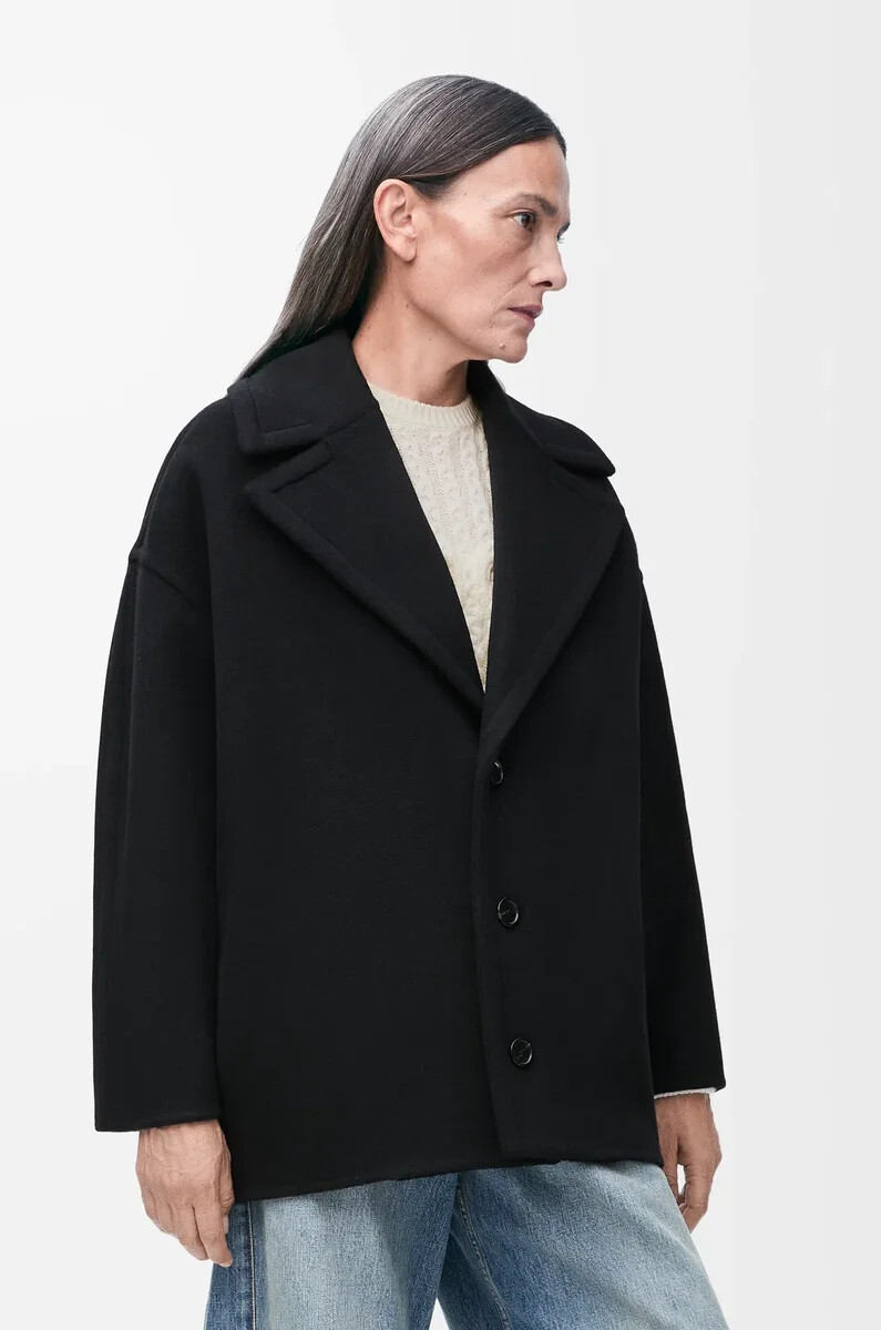 short coat in wool black