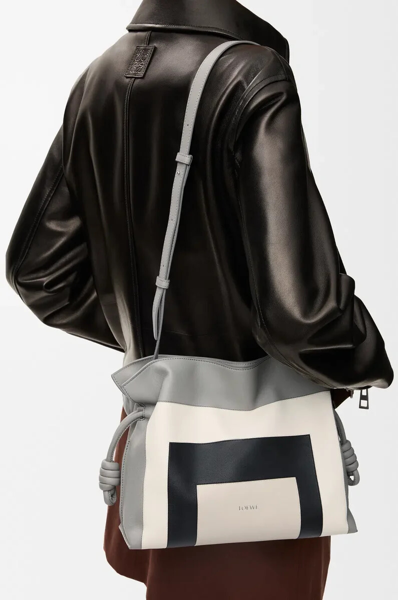 medium flamenco clutch in nappa calfskin greylight ghost
