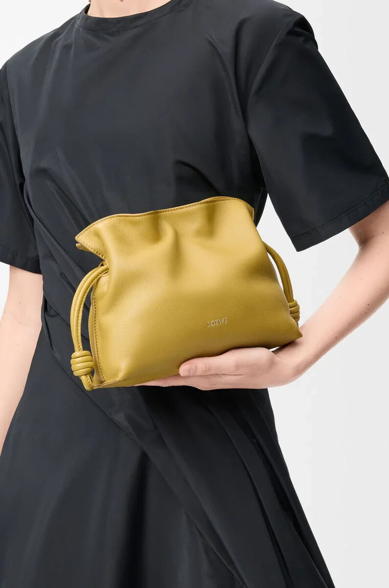 mini flamenco clutch in nappa calfskin ginger