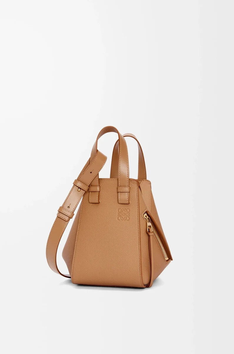 compact hammock bag in soft grained calfskin toffee
