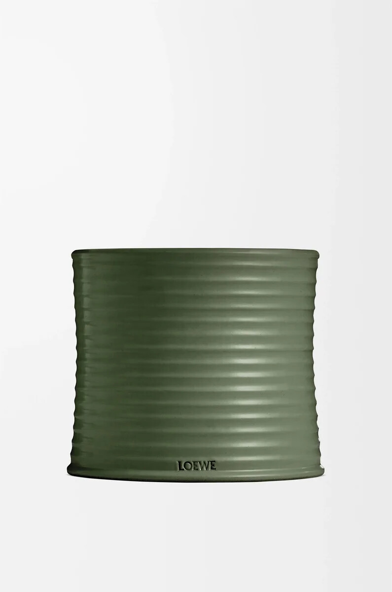 medium scent of marihuana candle dark green